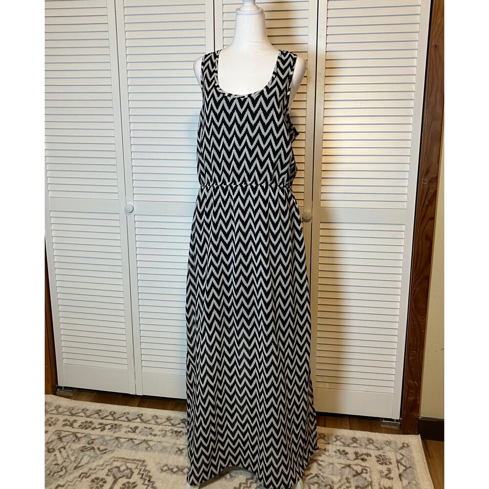 Indulge Chevron Scoop Neck Sleeveless A-line Maxi Dress XL